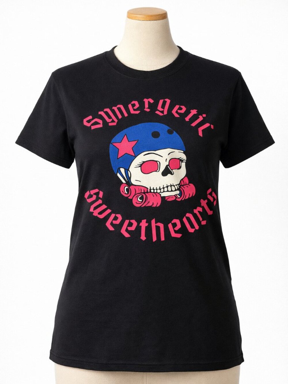 Gildan Synergetic Sweethearts Roller Derby Skull Graphic Tee S
